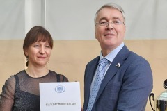 51bb3251-9e29-4ba5-864e-eba8b530bc52