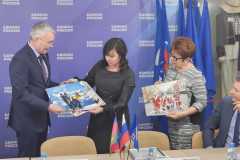 2d993427-6bff-4269-a64d-59600313e133